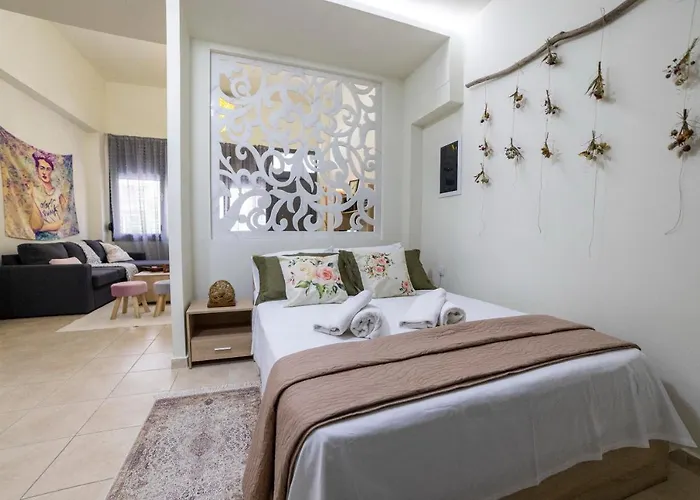 Maison D' Alice 2 דירה טריקלה