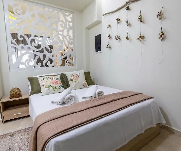 דירה Maison D' Alice 2 טריקלה